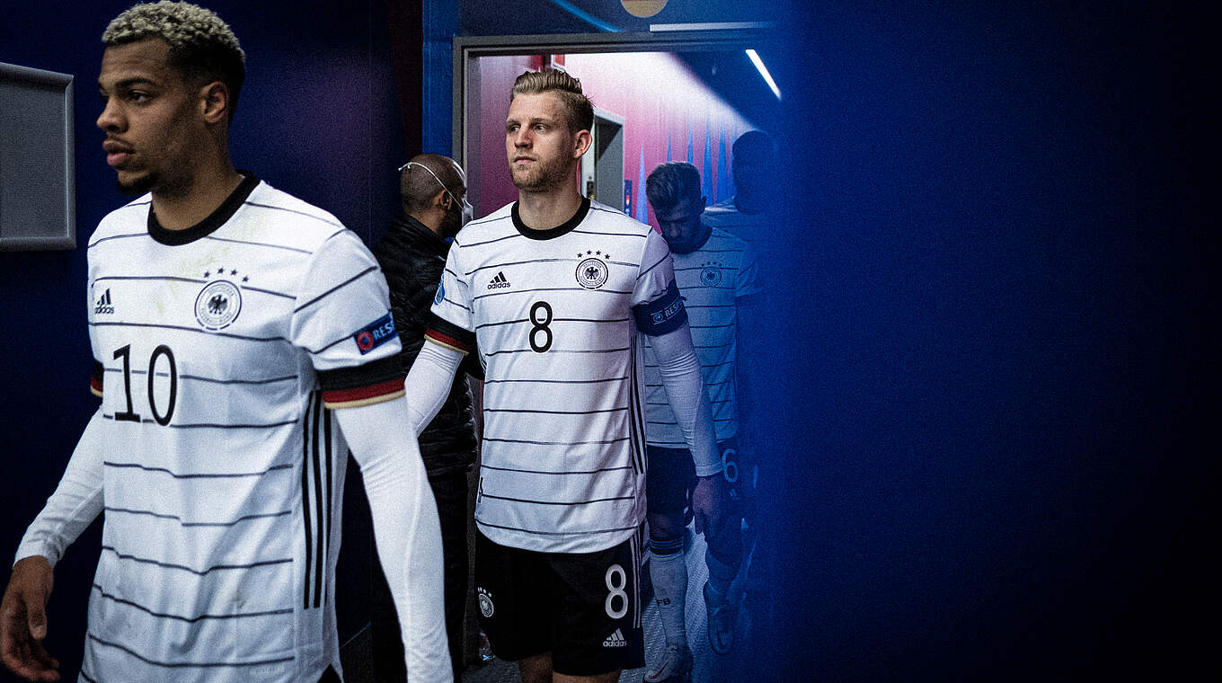 Arne Maier (M.): "Wir wollen es unserer A-Nationalmannschaft nachmachen" © Thomas Böcker/DFB