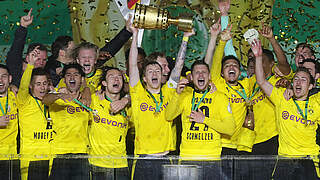 BVB captain Marco Reus lifts the DFB-Pokal for a second time © Getty Images