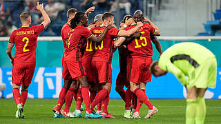 Favoritensieg: Belgien jubelt nach dem EM-Auftaktsieg gegen Russland © Getty Images