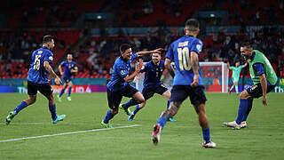 Riesenjubel bei der Squadra Azzurra: Italien bucht das Viertelfinale © Getty Images