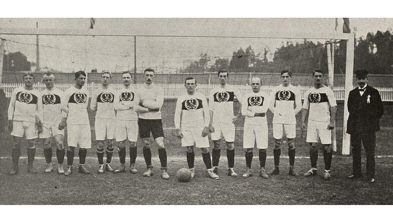 Erste Teilnahme in Stockholm: Die deutsche Olympiaauswahl 1912 © DFB