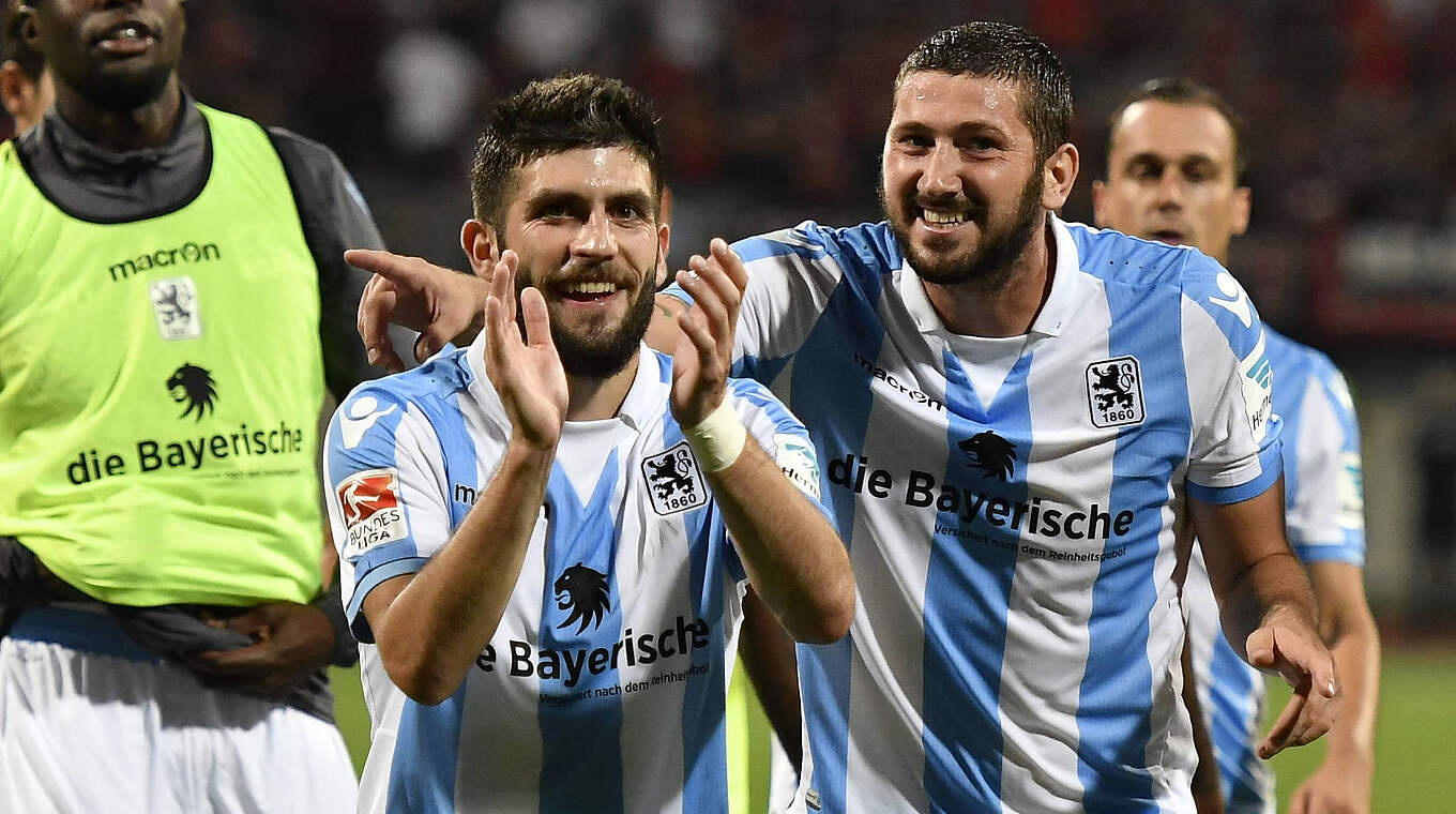 Spielten gemeinsam im "Sechzger"-Trikot: Fanol Perdedaj (li.) und Sascha Mölders © imago images