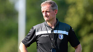 Niederlage zum Auftakt: Magdeburg-Coach Petrik Sander kann nicht zufrieden sein © Imago