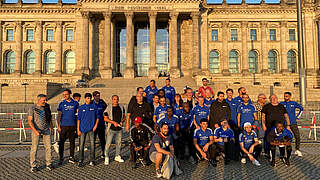 Programmstart: 40 Nachwuchstalente und erfahrene Vereinsmitarbeiter in Berlin © DFB
