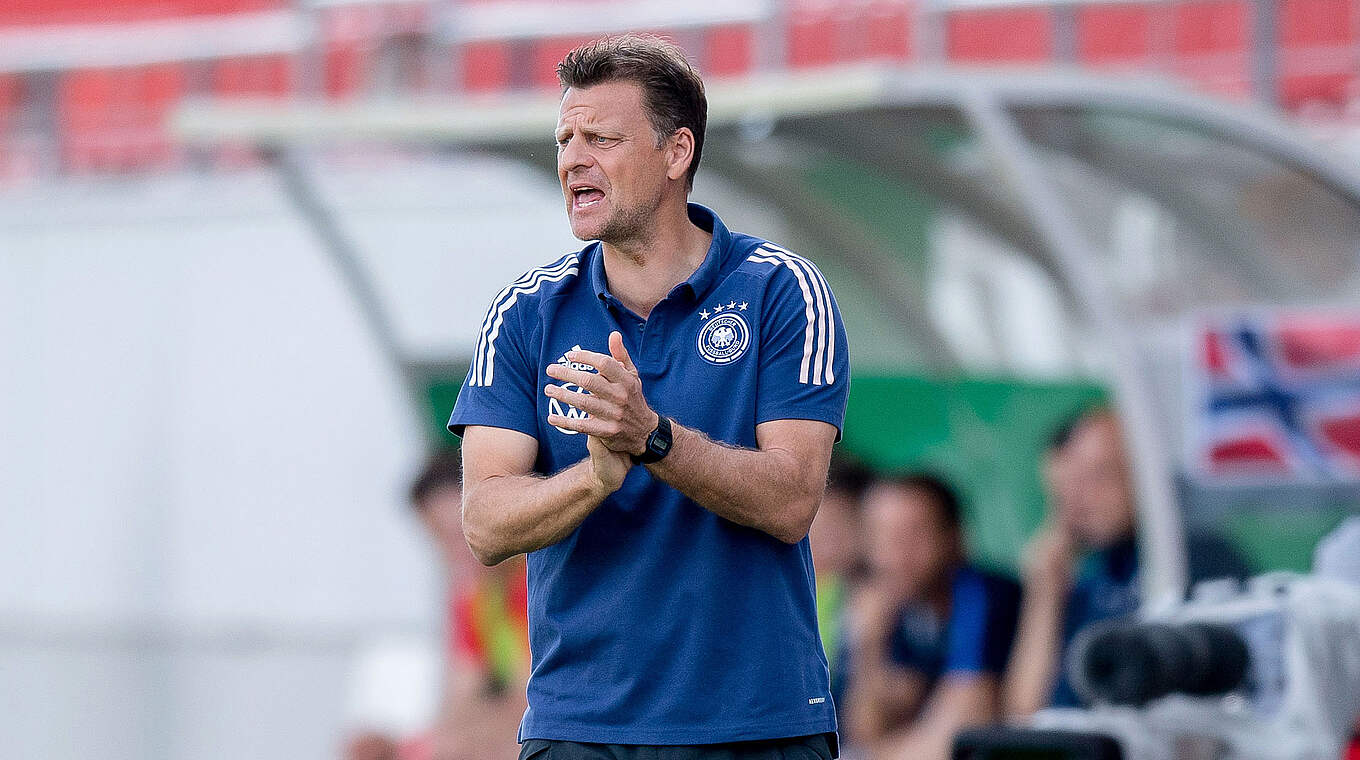Den zweiten Sieg knapp verpasst: DFB-Trainer Christian Wörns mit seiner U 20 © Getty Images