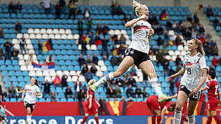 Striker Lea Schüller scored four goals in a 5-1 win for Germany.  © DFB/Maja Hitij/Getty Images