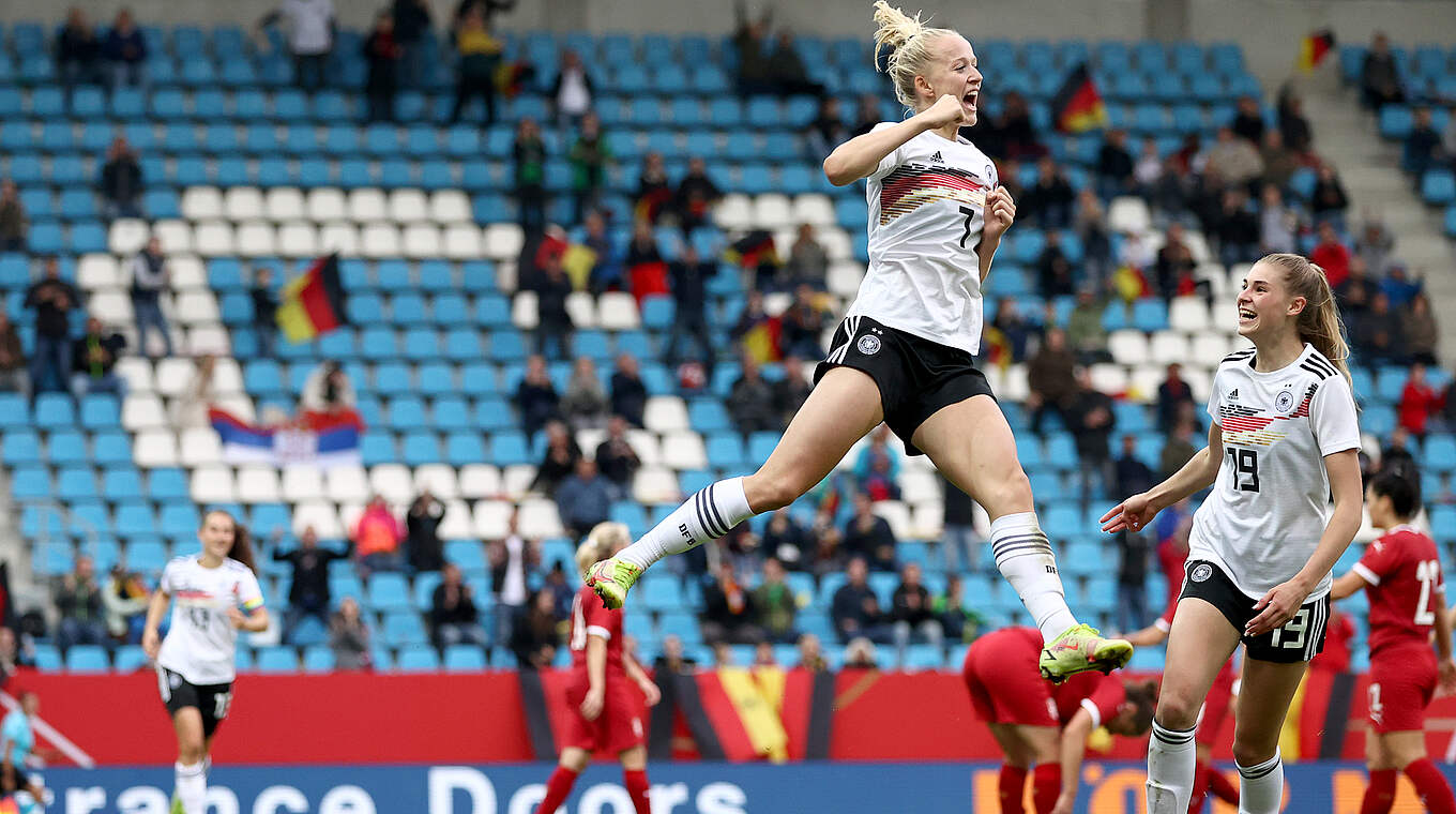 Erzielte vier Tore gegen Serbien: Stürmerin Lea Schüller © DFB/Maja Hitij/Getty Images