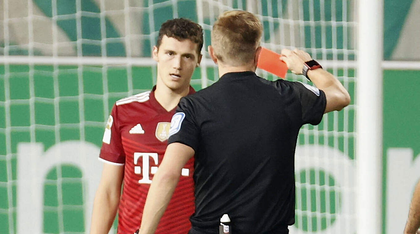 Fehlt Bayern München nach Platzverweis in zwei Spielen: Benjamin Pavard © imago