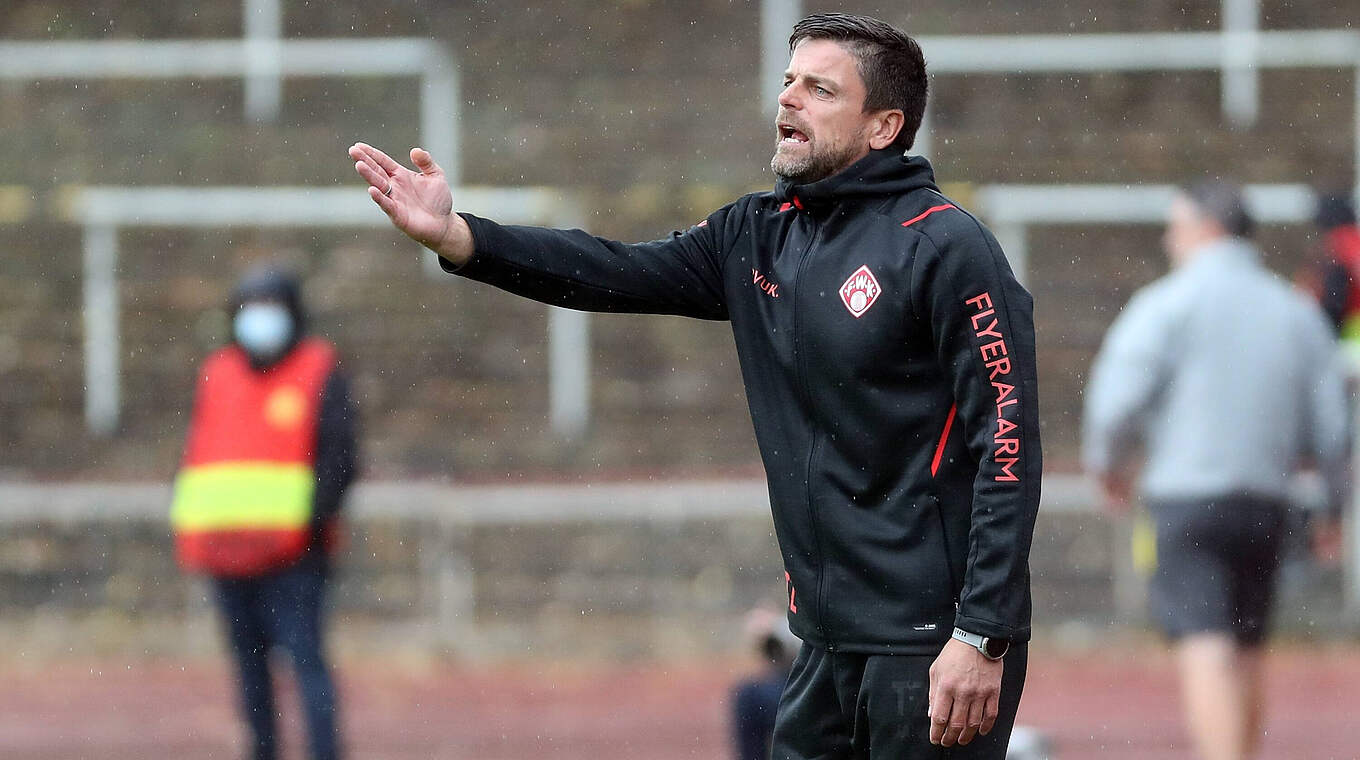 Nicht mehr Trainer bei den Würzburger Kickers: Torsten Ziegner © imago