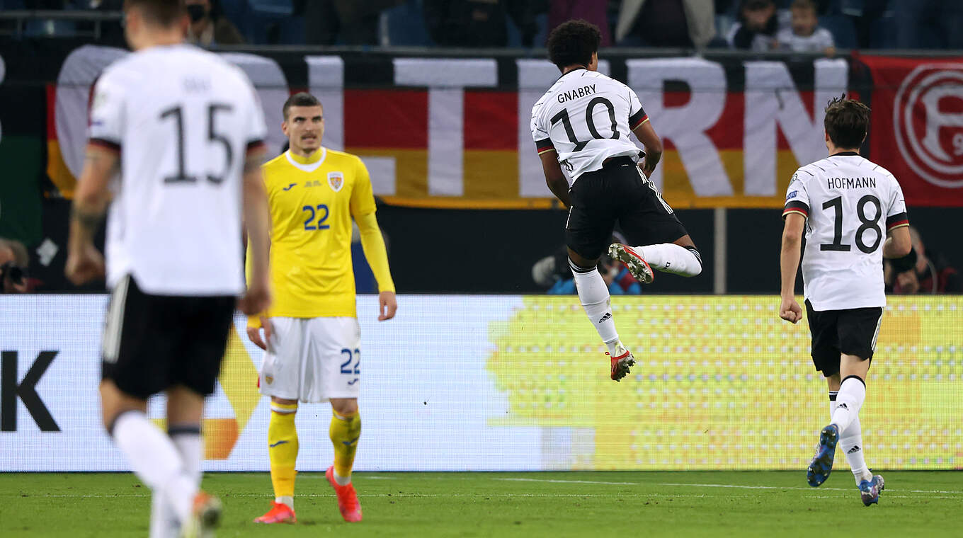 Ausgleichsjubel: Serge Gnabry (2.v.r) feiert seinen Treffer © Getty Images