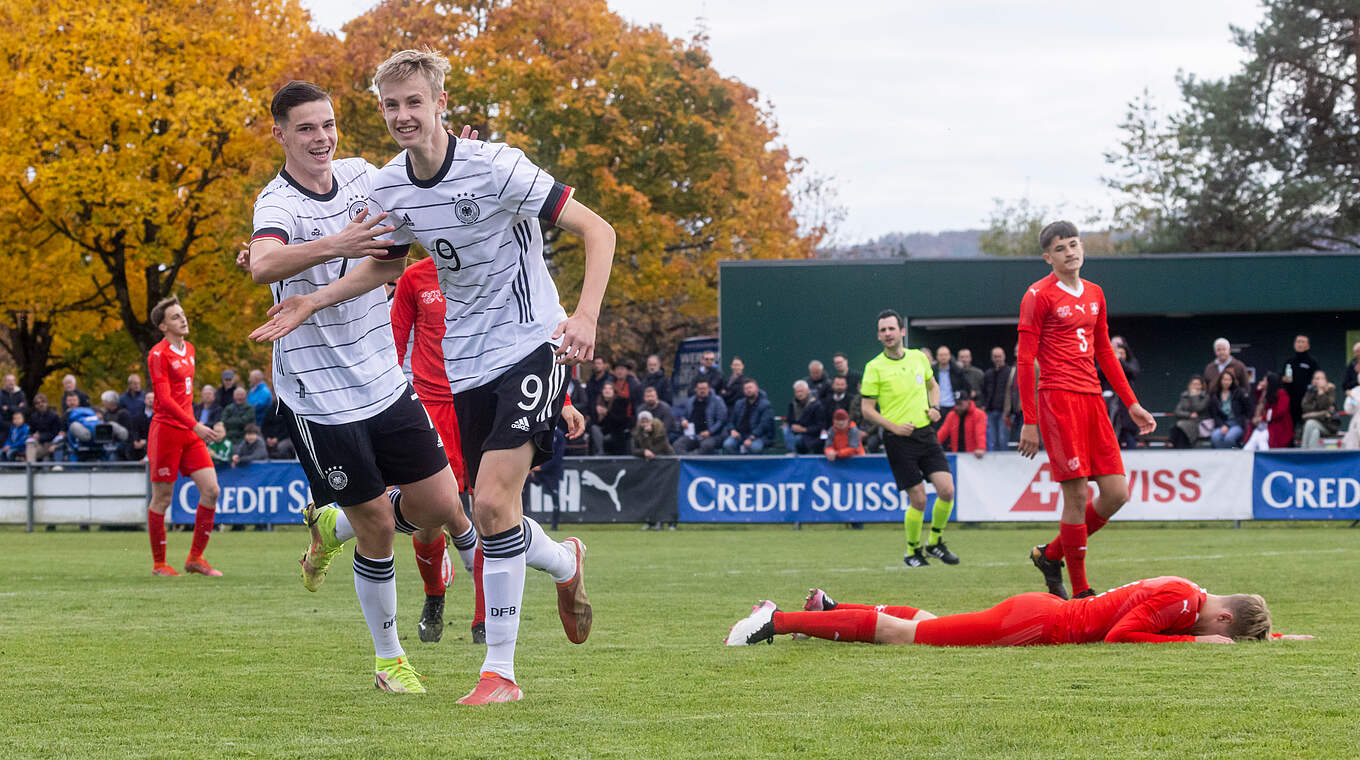 Ordentlich Grund zur Freude: Luis Trus und Max Moerstedt (v.l.) © Getty Images