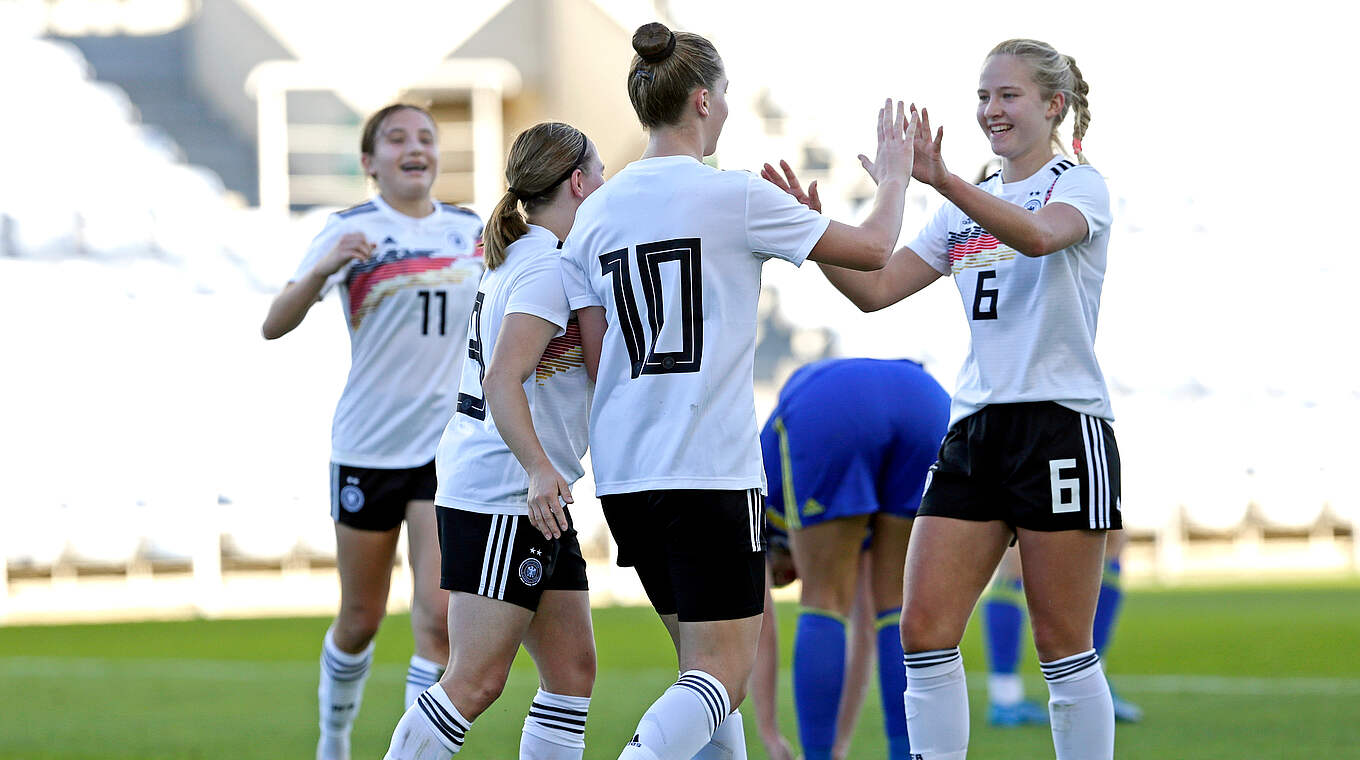 Erfolgreicher Auftakt in die EM-Quali: Die deutschen U 17-Juniorinnen © Getty Images
