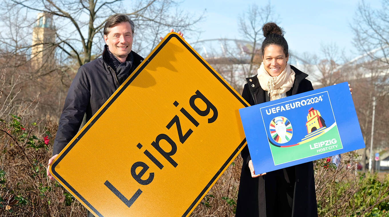 Erste Eindrücke aus Leipzig: Bürgermeister Rosenthal und Turnier-Botschafterin Sasic (r.) © Rico Thumser/  Sportstadt Leipzig