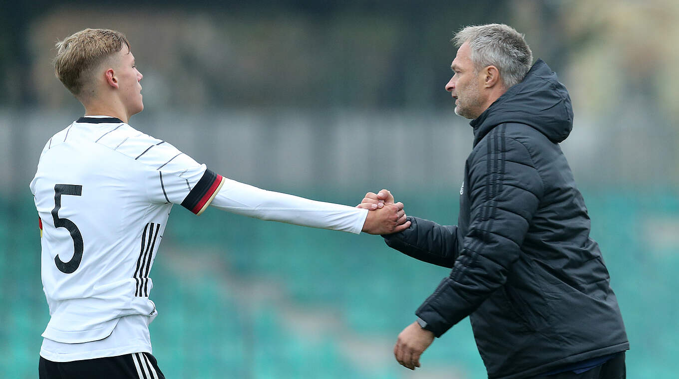 "Wir werden versuchen, das zweite Spiel zu gewinnen": DFB-Trainer Christian Wück (r.) © Getty Images