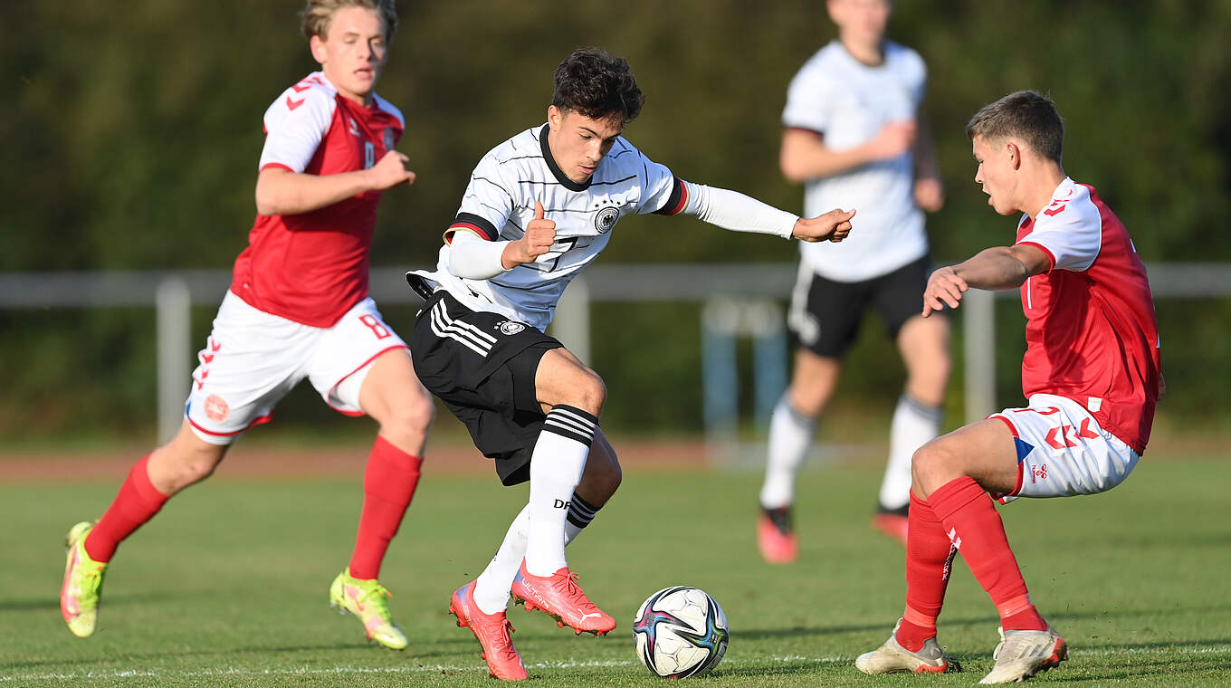 Eine Partie auf Augenhöhe: Die U 18 trennte sich von Dänemark 3:3 © Getty Images