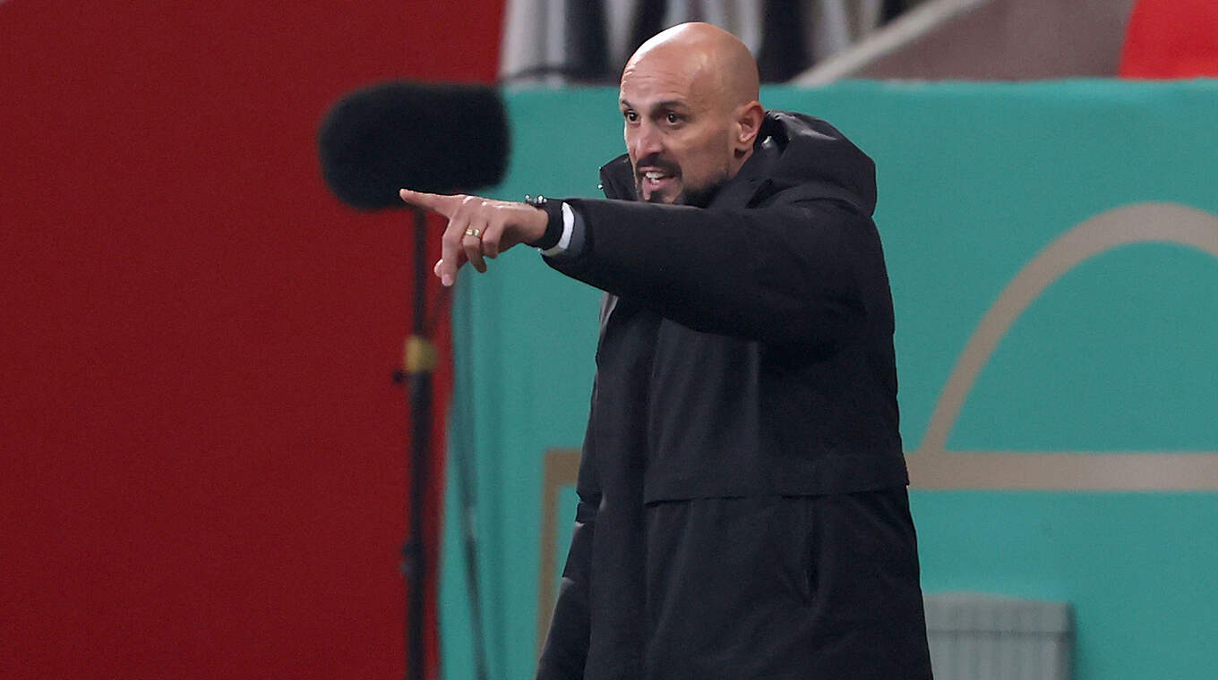 DFB-Trainer Antonio Di Salvo: "Wir haben spannende Spiele vor uns" © Getty Images