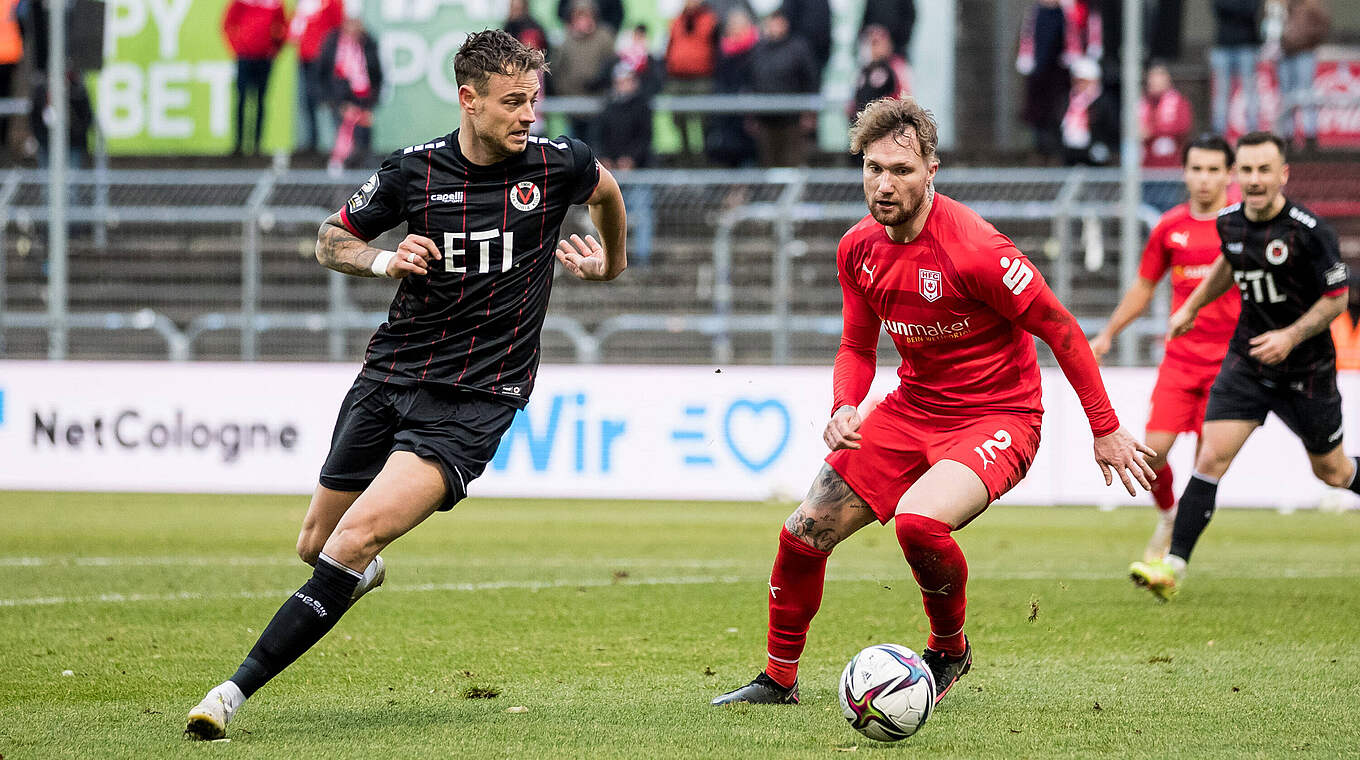 Kölns Timmy Thiele (l.): "Die Mannschaften liegen in der 3. Liga enorm eng beieinander" © imago