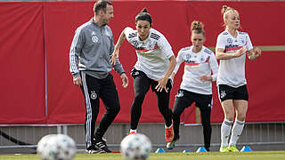 Die EM 2022 in England als Ziel: Sara Doorsoun (v.) wechselt zu Eintracht Frankfurt © DFB/Maja Hitij/Getty Images