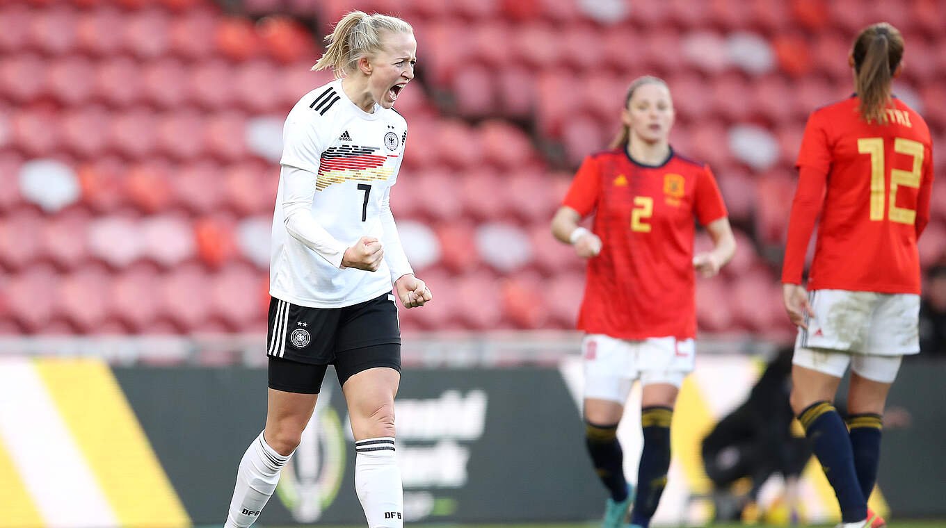 Lea Schüller celebrates her 24th goal in her 35th match for Germany. © Getty Images