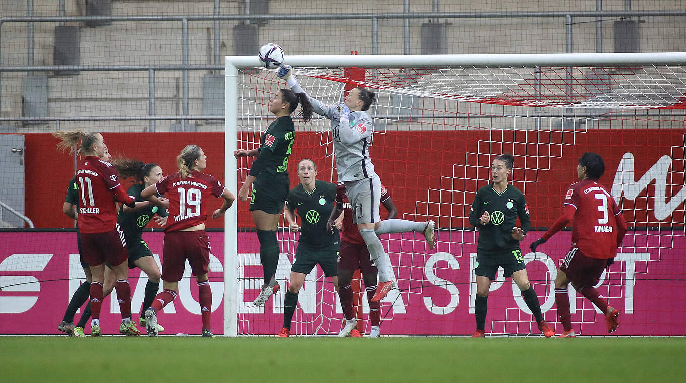 Auswärtssieg im Hinspiel: Wolfsburg schlägt München mit 1:0 © imago