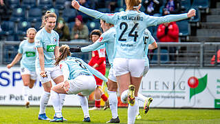 Bejubelt ihren Treffer zum 2:0: Nationalspielerin Sophie Weidauer (l.) © Imago