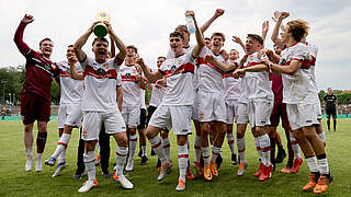 Ehrung im Rahmen des Finals der Männer am Samstag: Der VfB Stuttgart ist Pokalsieger © Getty Images