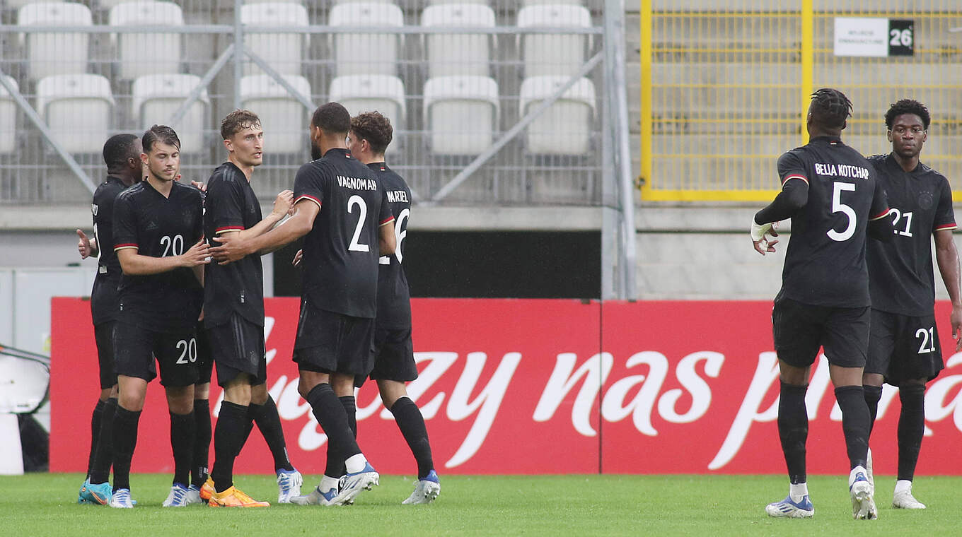 A hard-fought win: Germany's U21s secured a 2-1 victory over Poland. © imago