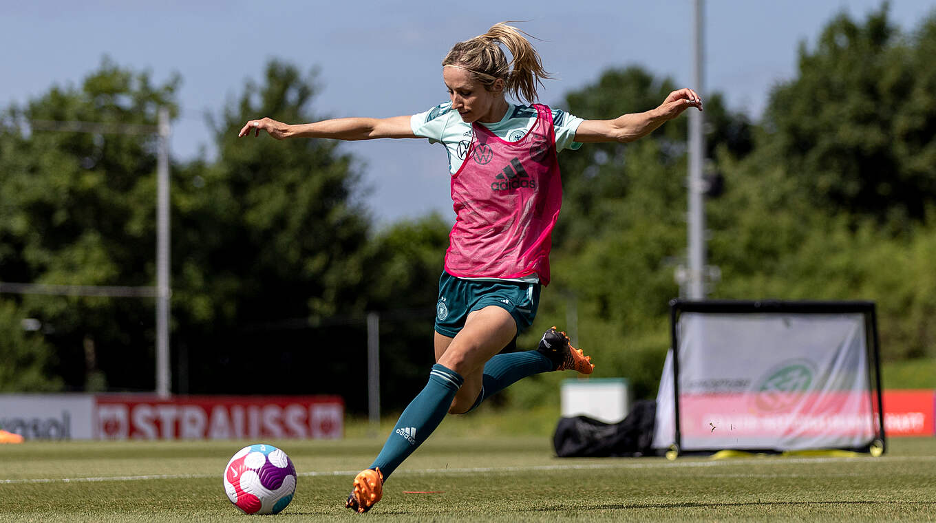 Kathrin Hendrichs Patentrezept: "Den Kopf ausschalten und einfach Fußball spielen" © Maja Hitij/ Getty Images/ DFB