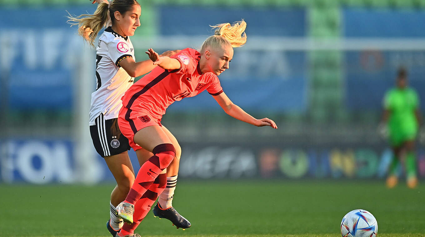 Laura Blindkilde und Ilayida Acikgöz © UEFA / Fernando Santamaria Ortiz