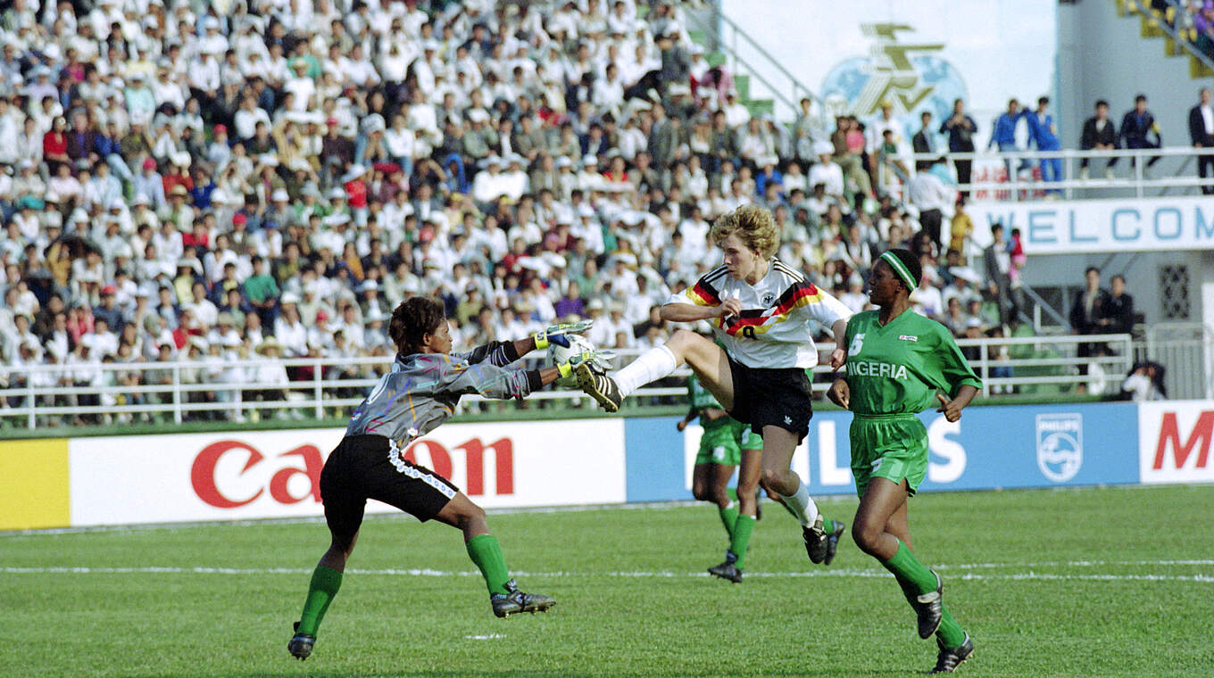 Heidi Mohr (M.) bei der ersten Weltmeisterschaft im Jahr 1991 © Getty Images