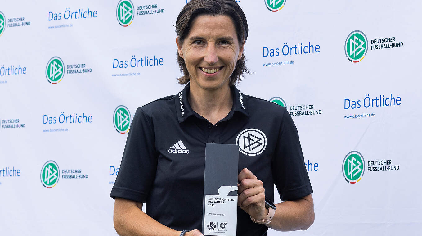 Rafalski: "Auszeichnung eine große Wertschätzung für Schiedsrichter-Assistent*innen" © Christof Köpsel/Getty Images 