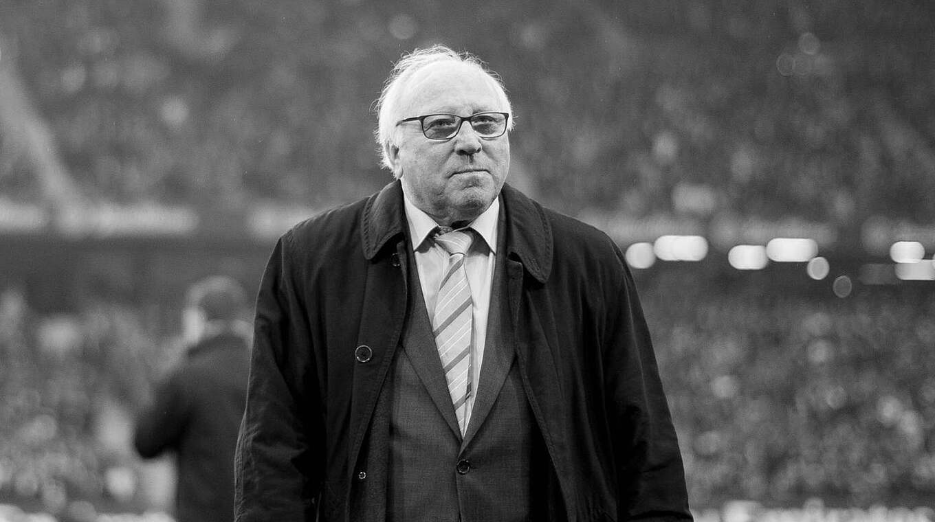 Herberger-Stiftung Trauert Um Uwe Seeler :: DFB - Deutscher Fußball ...