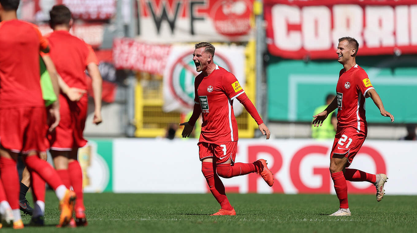 Marlon Ritter scored a stunner for Kaiserslautern, in vain though. © 