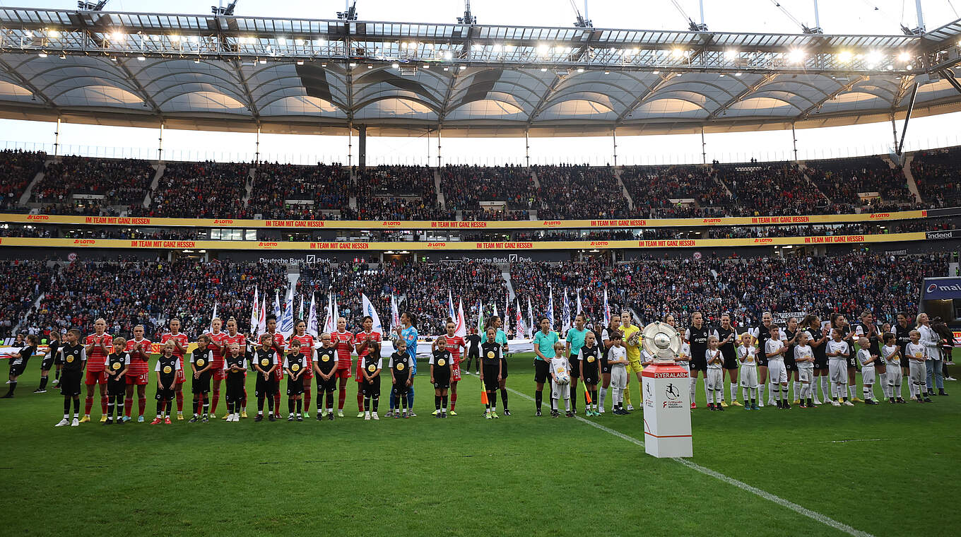 Großartige Kulisse: 23.200 Zuschauer beim Eröffnungsspiel in Frankfurt © Getty Images