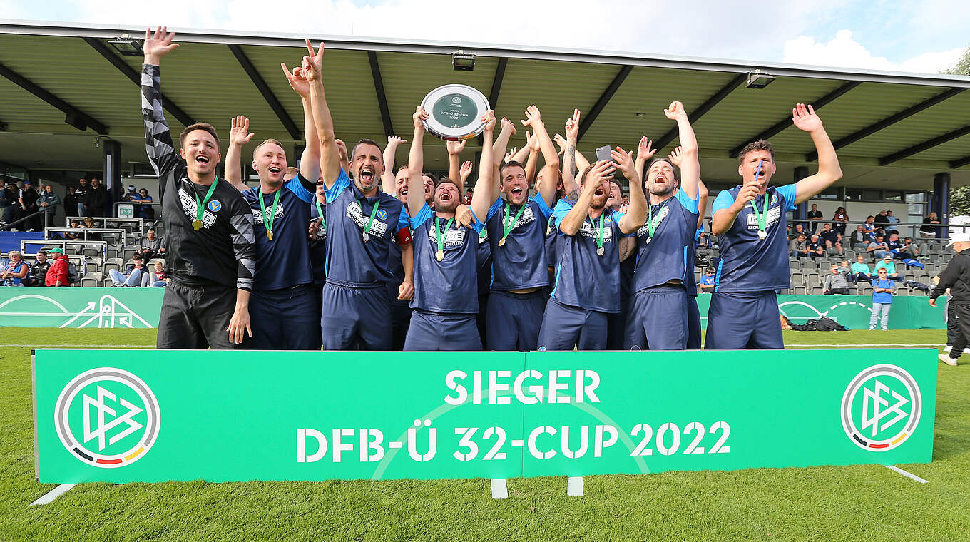DFB-Ü 32-Cup: Bei der Erstausgabe hat Victoria Hamburg am Ende die Nase vorn © Getty Images