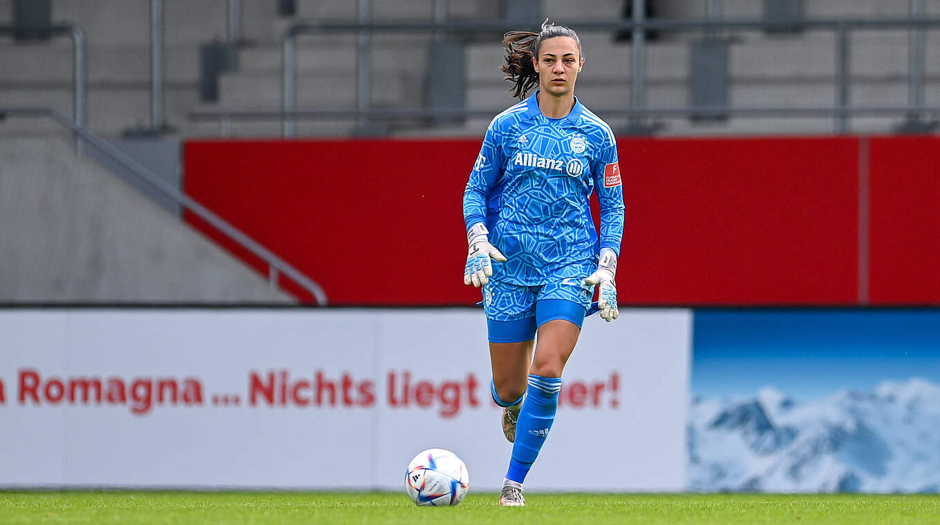 Bayern Munich goalkeeper Maria Luisa Grohs has been called up for the first time © imago