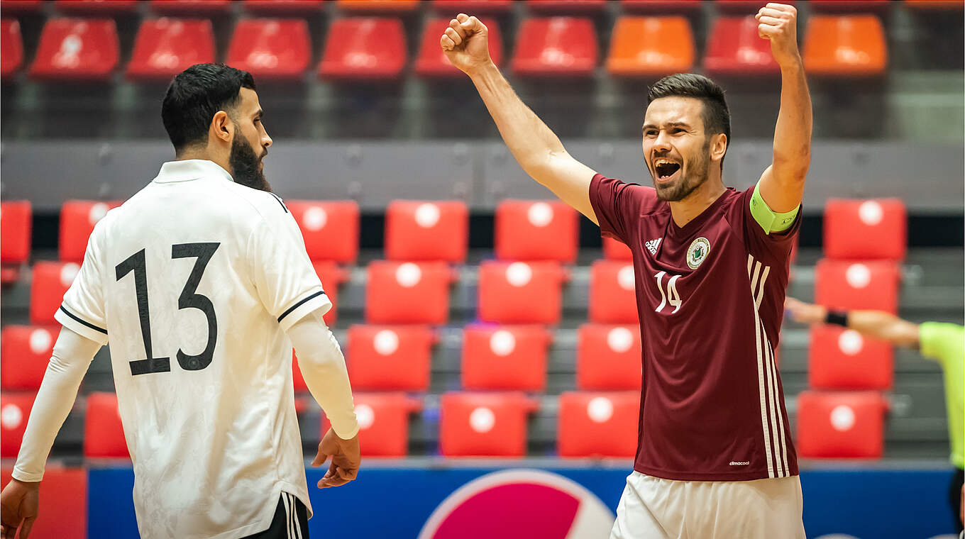 Chancenlos gegen Lettland: Muhammet Sözer (l.) und die deutsche Futsalauswahl © LFF