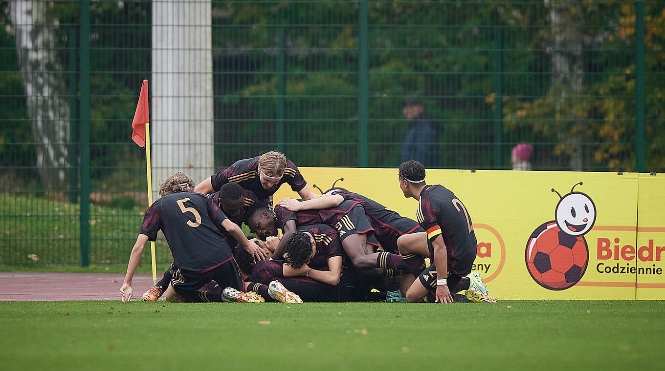 Drei Tore und schöne Angriffe im ersten Vergleich: die U 16-Junioren © 2022 Getty Images