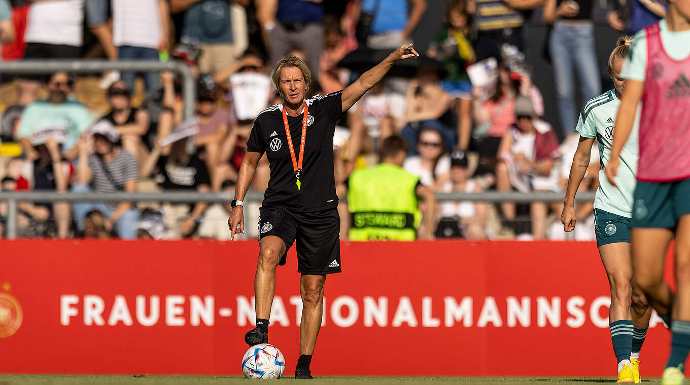 Bundestrainerin Martina Voss-Tecklenburg: "Ich erwarte ein Spiel auf Augenhöhe" © Getty Images