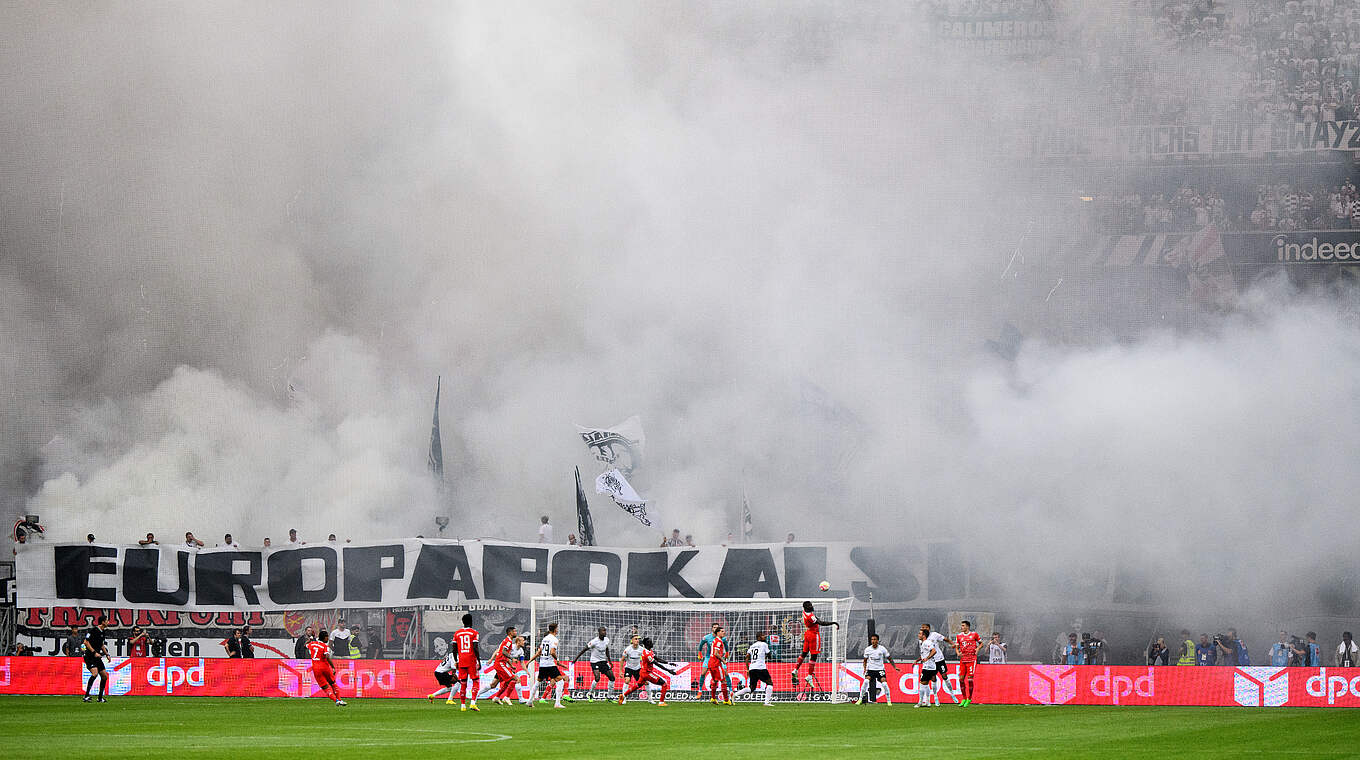 Geldstrafe wegen unsportlichen Verhaltens seiner Zuschauer: Eintracht Frankfurt © Getty Images