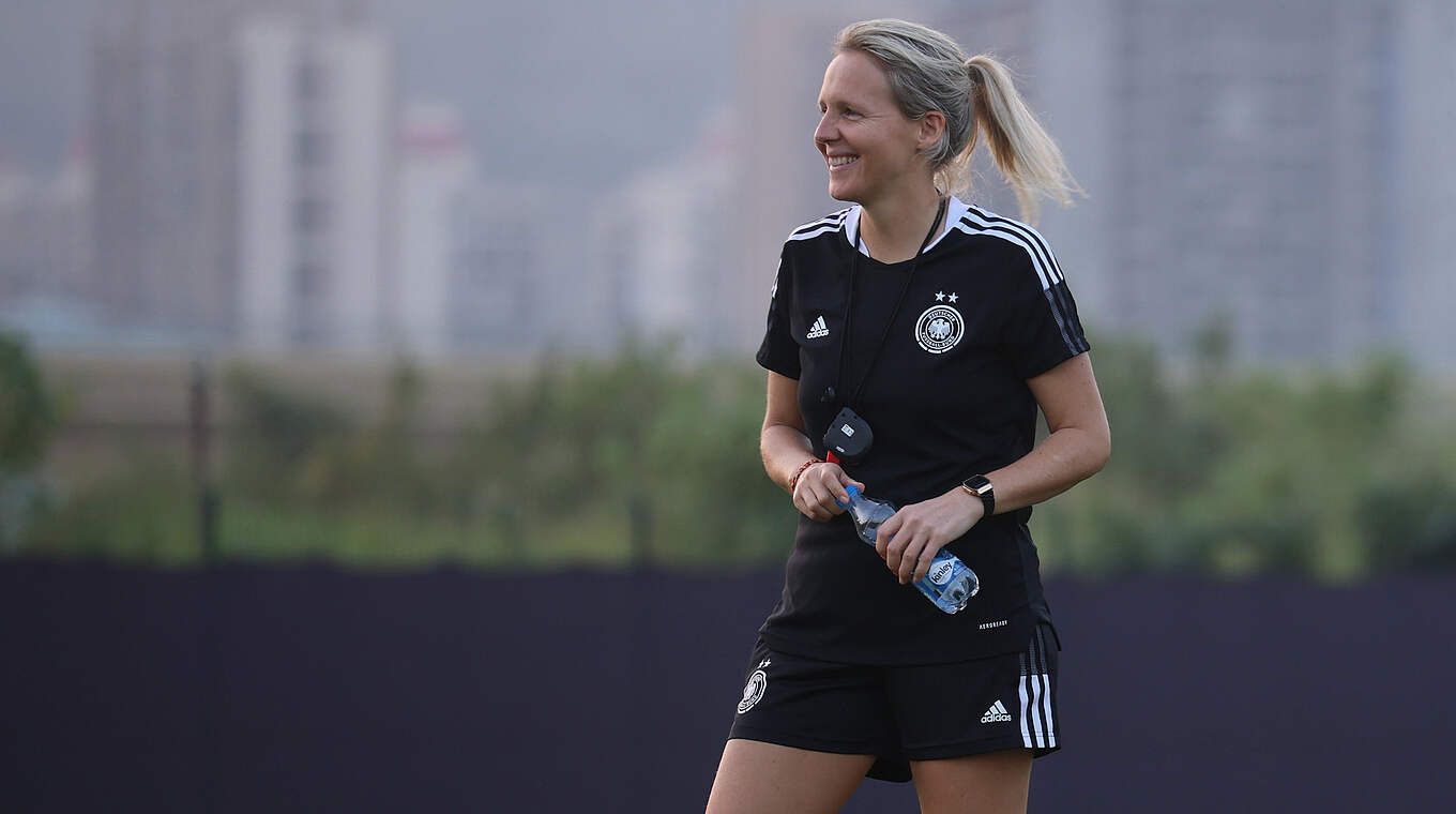 Friederike Kromp: "Die Mannschaft hat beim Turnier Herausragendes geleistet" © FIFA/Getty Images