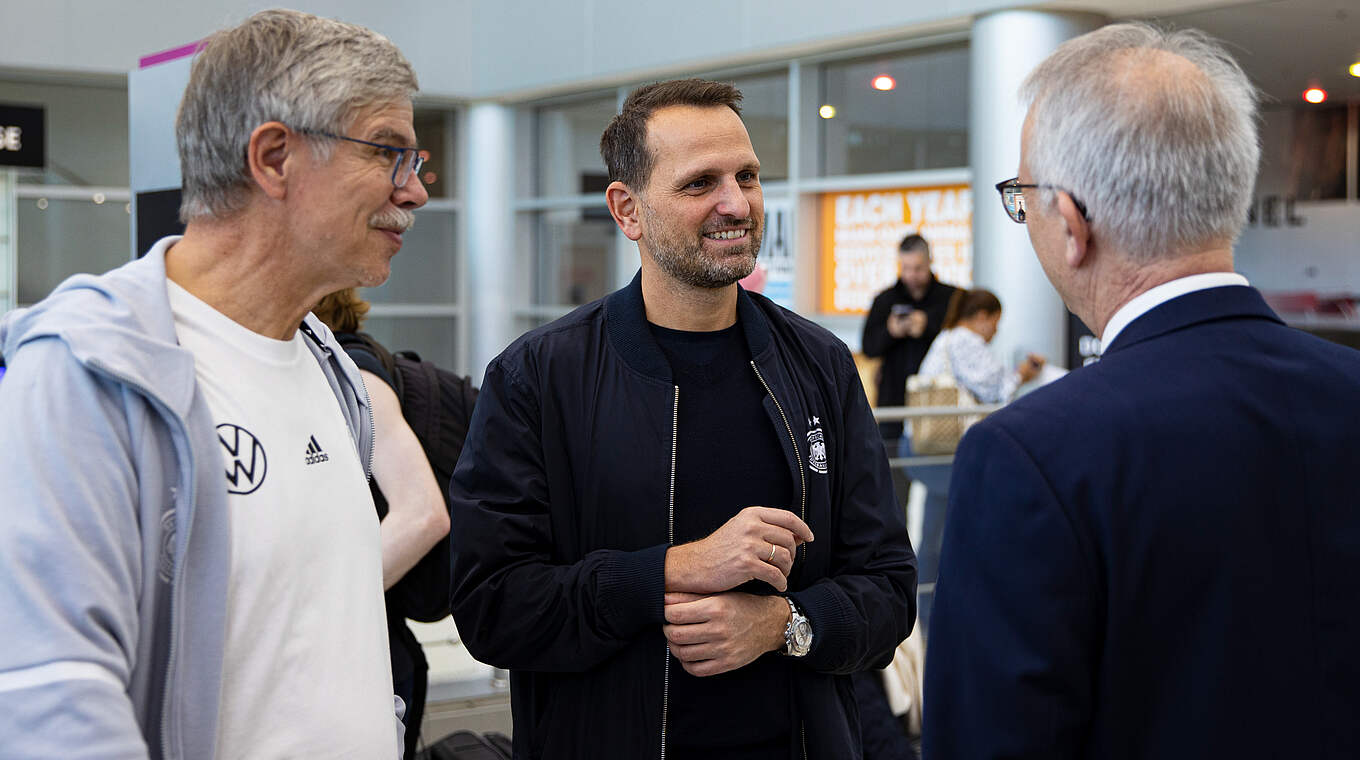 Ralph-Uwe Schaffert (DFB-Vizepräsident), Joti Chatzialexiou (Sportlicher Leiter Nationalmannschaften), Andreas T. Siegel (deutscher Generalkonsul) © Thomas Böcker/DFB