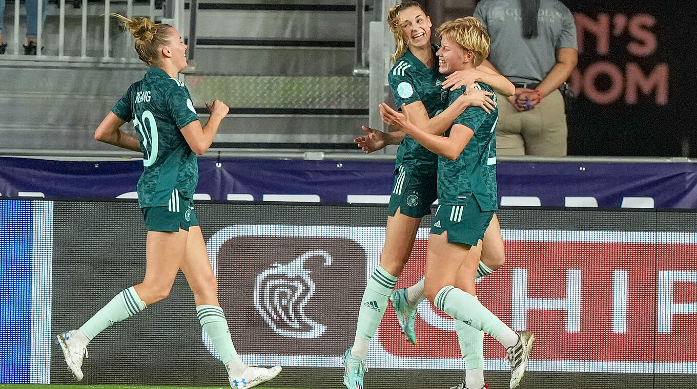 Laura Freigang, Jule Brand, Paulina Krumbiegel © Getty Images