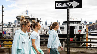 Kathrin Hendrich, Svenja Huth, Britta Carlson © Thomas Böcker/DFB