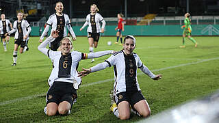 Matchwinnerin gegen Norwegen: Leonie Köpp (r.) © Christof Koepsel / Getty Images / DFB