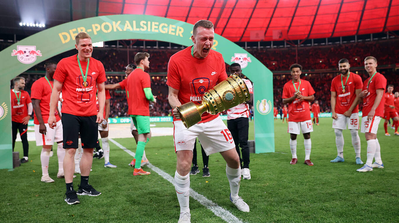 Klostermann: "Haben Pokal, mit ein Quäntchen Glück, nicht unverdient gewonnen" © Imago Images