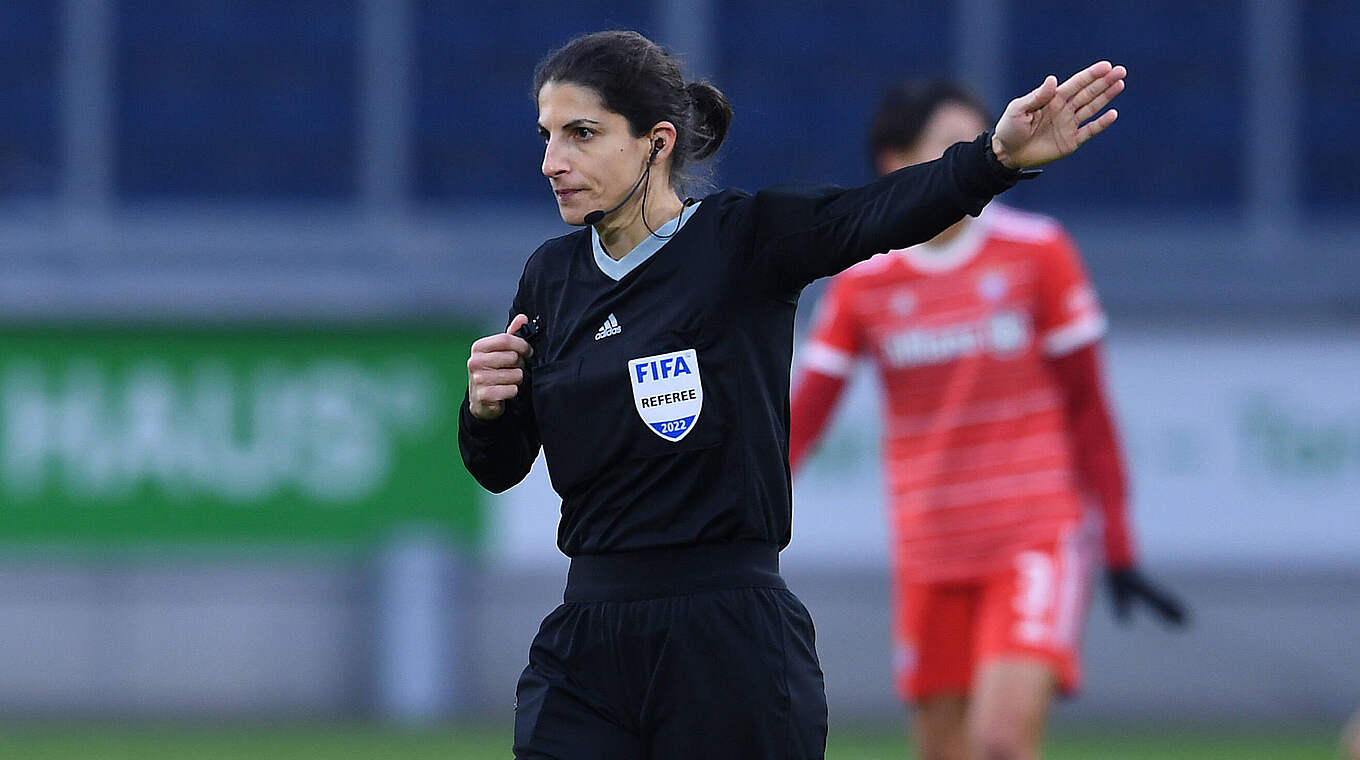 Steht vor ihrem 119. Einsatz in der Frauen-Bundesliga: FIFA-Referee Riem Hussein © imago