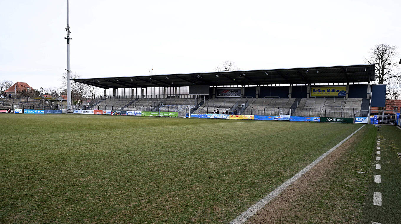 Im Karl-Liebknecht-Stadion kann nicht gespielt werden: Potsdam vs. Bremen ist abgesagt © imago