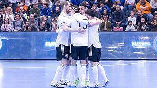 Der Traum von der Eliterunde lebt: Sieg gegen Lettland © Vera Loitzsch/Getty Images for DFB