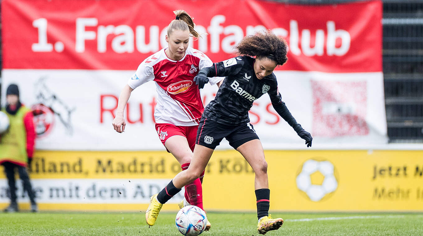 1, FC Köln - Bayer Leverkusen: Weronika Zaistowska (l.), Amira Arfaoui © imago